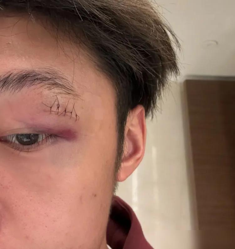 奋战到底，终获胜利！有些人或许会批评中国球员的技术水平，但绝对不能否认他们的拼搏
