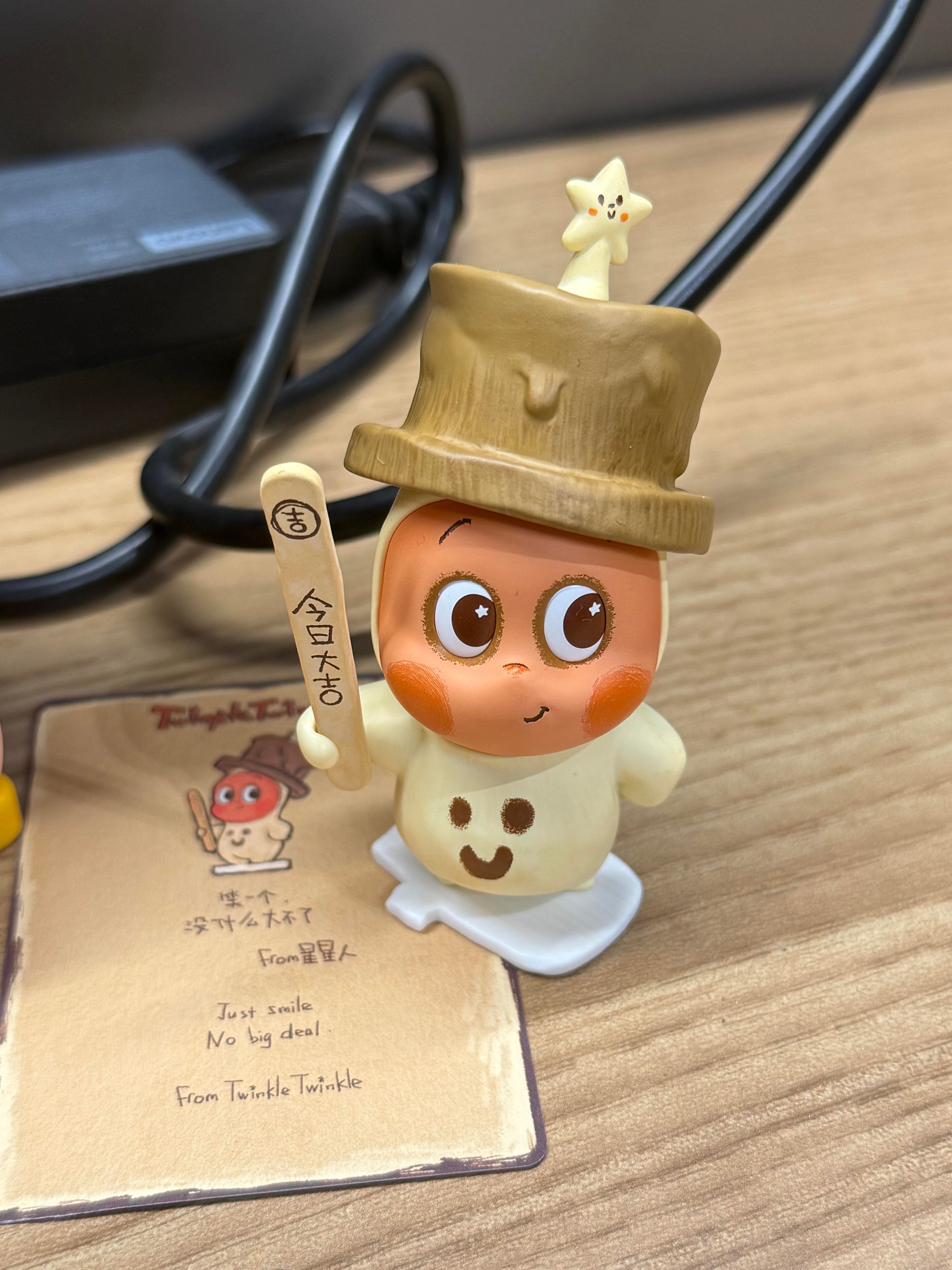 每天都在哄自己上班，作为打工人提升幸福感的方式之一就是把喜欢的IP形象放到工作的