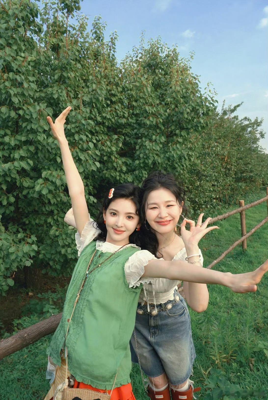 金靖谢谢金繁但是我有高凡了 金靖真的又可爱又有梗！孙晨竣发博为金靖章若楠新电影《
