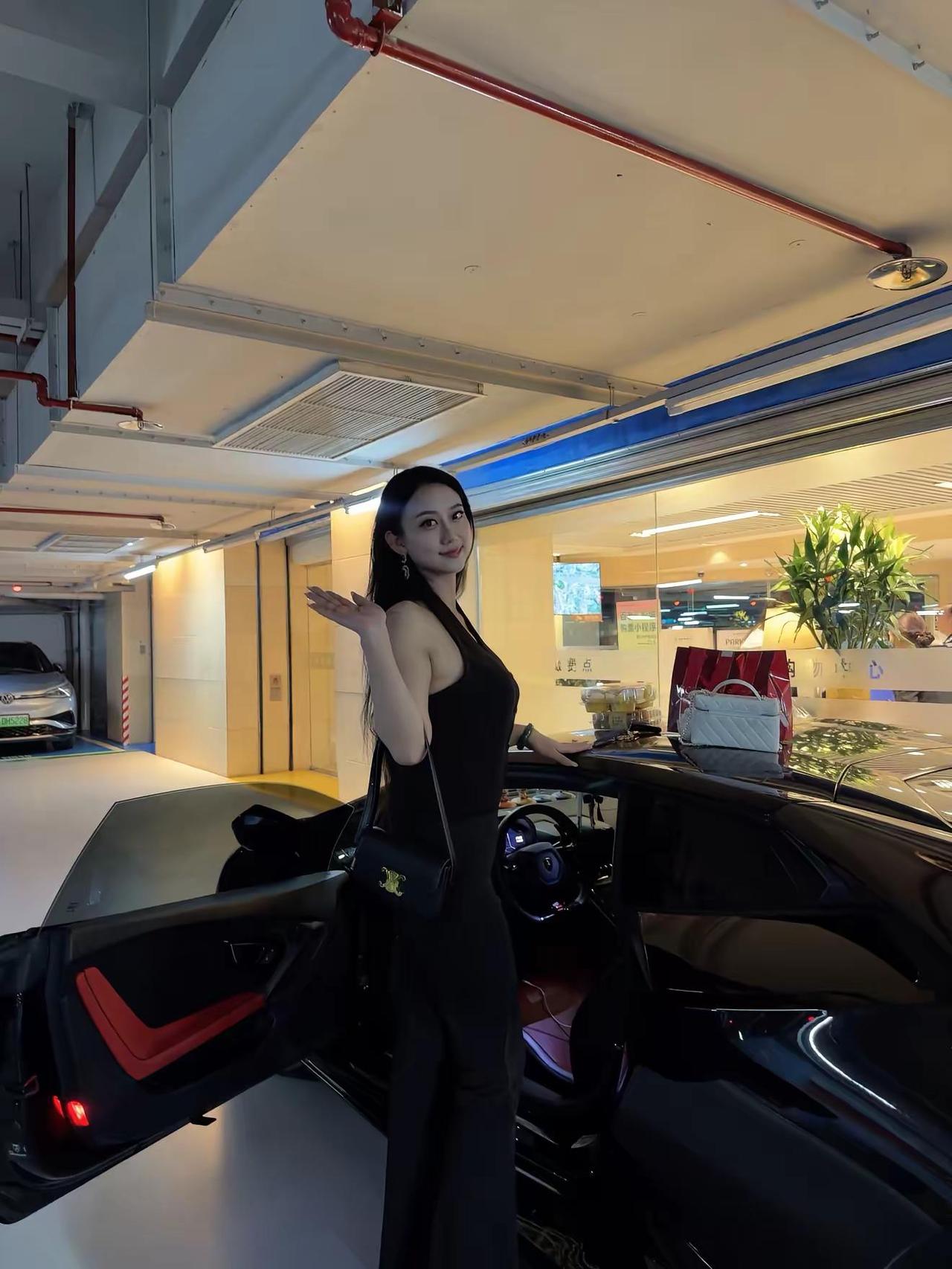 逃离你的主场 回到我的主长 御姐控 晒出你的辣妹穿搭 辣妹