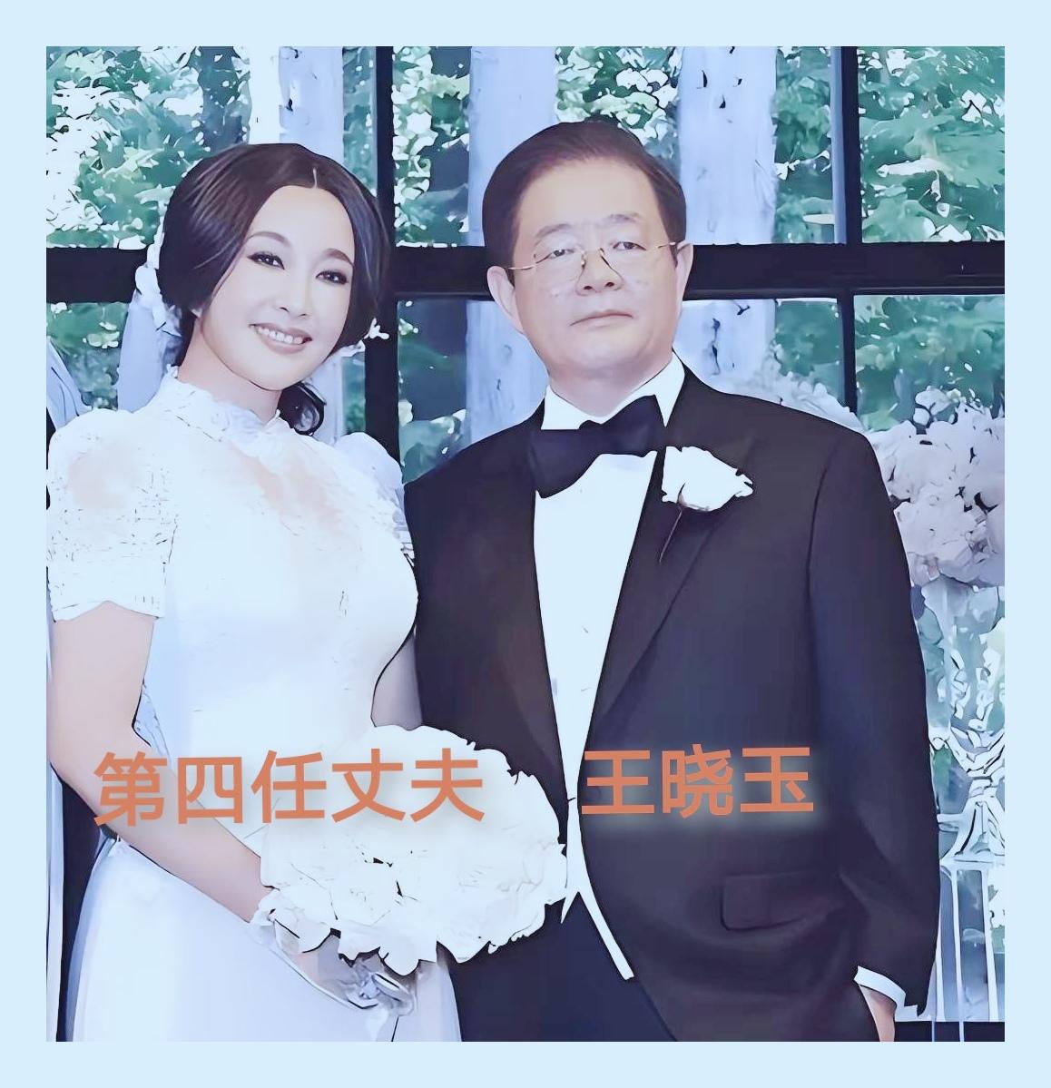 阅尽世事起落的刘晓庆，遇见深情笃定的王晓玉，三十年倾心相伴，彼此包容成全，褪去浮