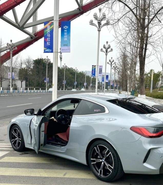 宝马4系双门：一年的真实用车感受，少说废话说体验
外观比想象更吸睛，操控灵活且驾