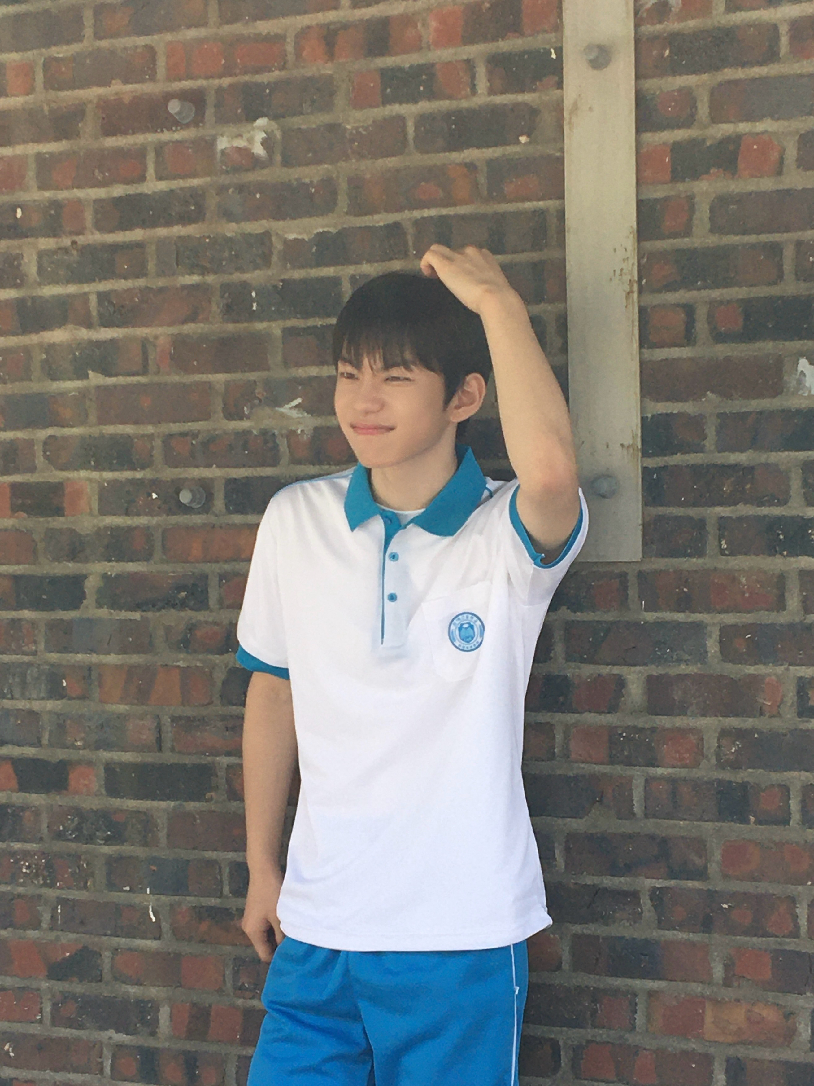 继续上学好不好😭 