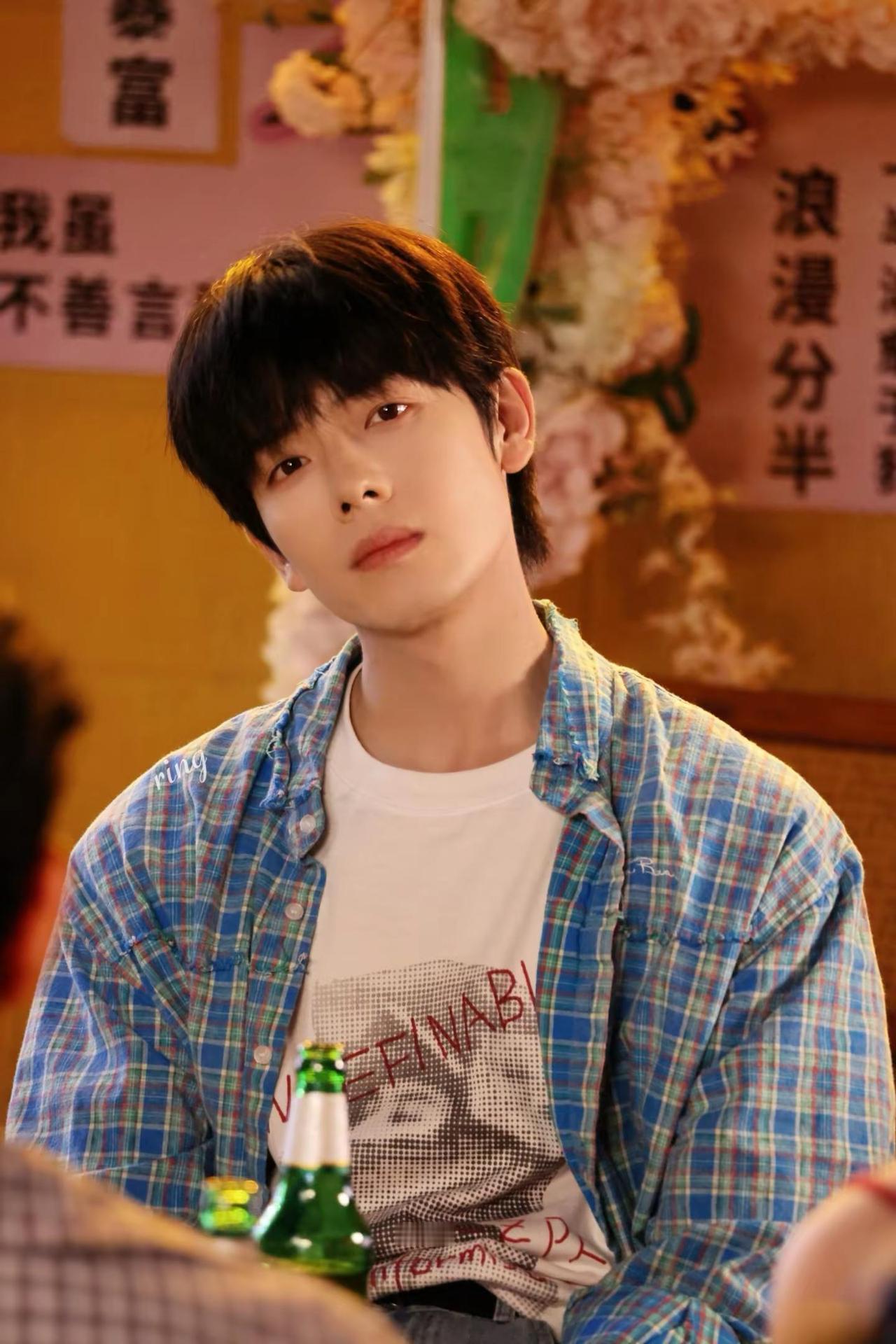 满分男孩💯@曾辉啊～～ 曾辉全肯定曾辉 曾辉披荆斩棘 落日雨辉