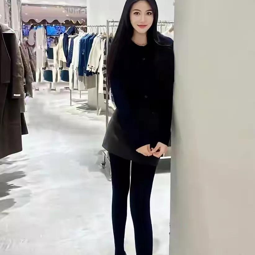 在都市衣橱中，遇见你的时尚态度时尚装束 秋冬时尚选择 秋日时尚新风向 曼妙时尚日