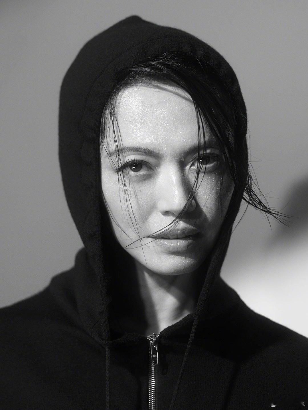 姚晨开屏美的超过了姚晨大女人气场OMG！！！谁还没看到姚晨今天的开屏！！！美到爆