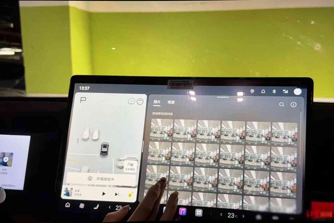 山西，一名女子想买辆新车，结果全款都付了，车牌也上了，才发现自己开回家的竟然是一
