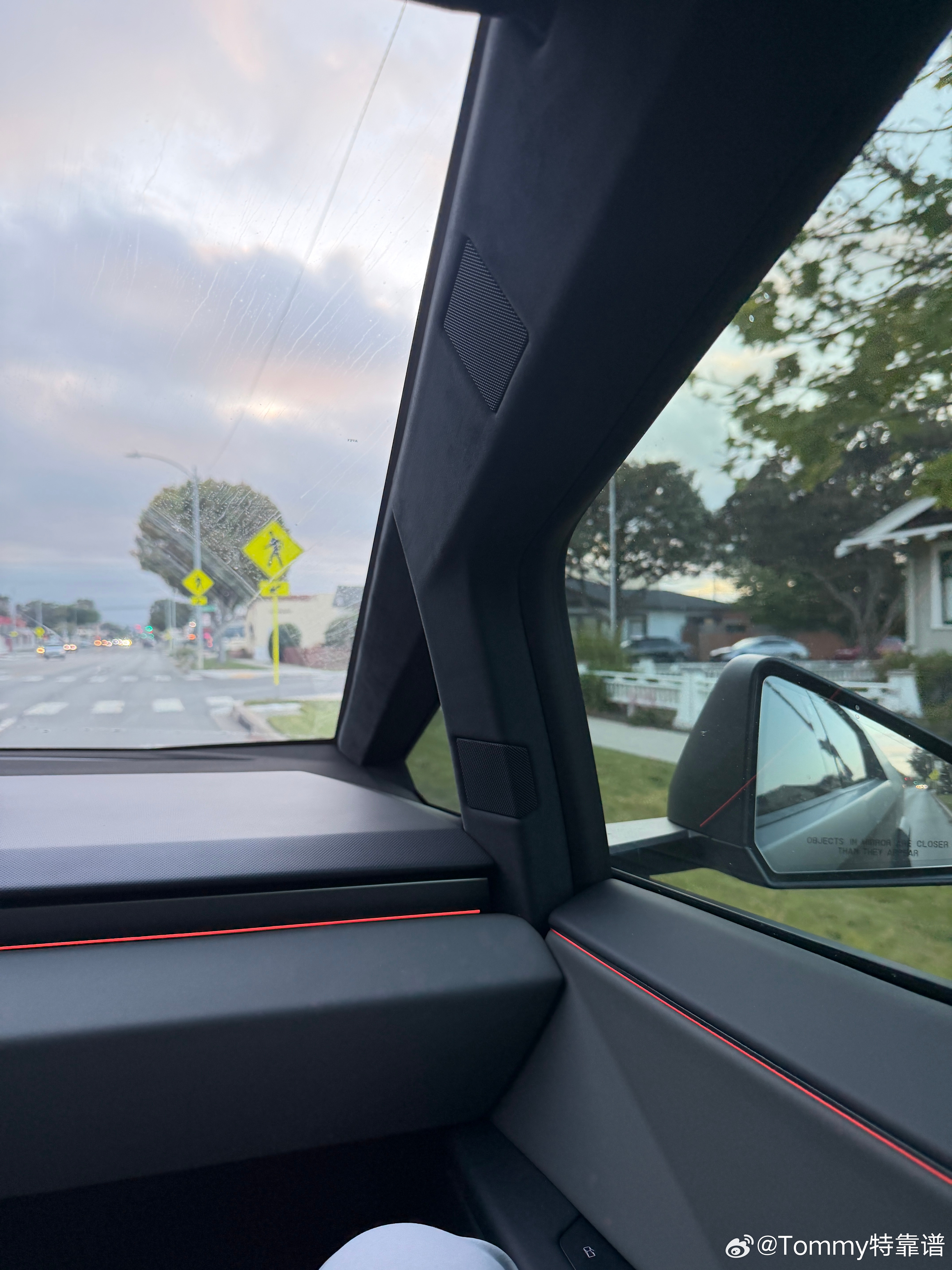 马上到猎鹰九号发射场 