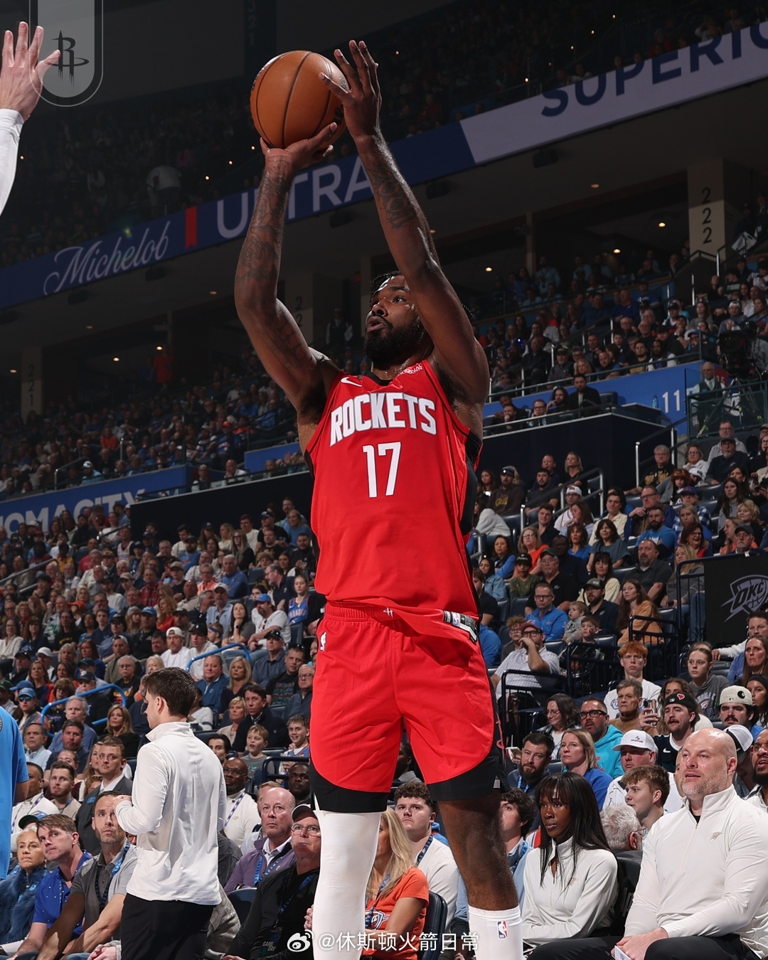 好好调整吧！伊森最近3场比赛，场均7分8.3篮板3.3助攻，投篮命中率32.1%