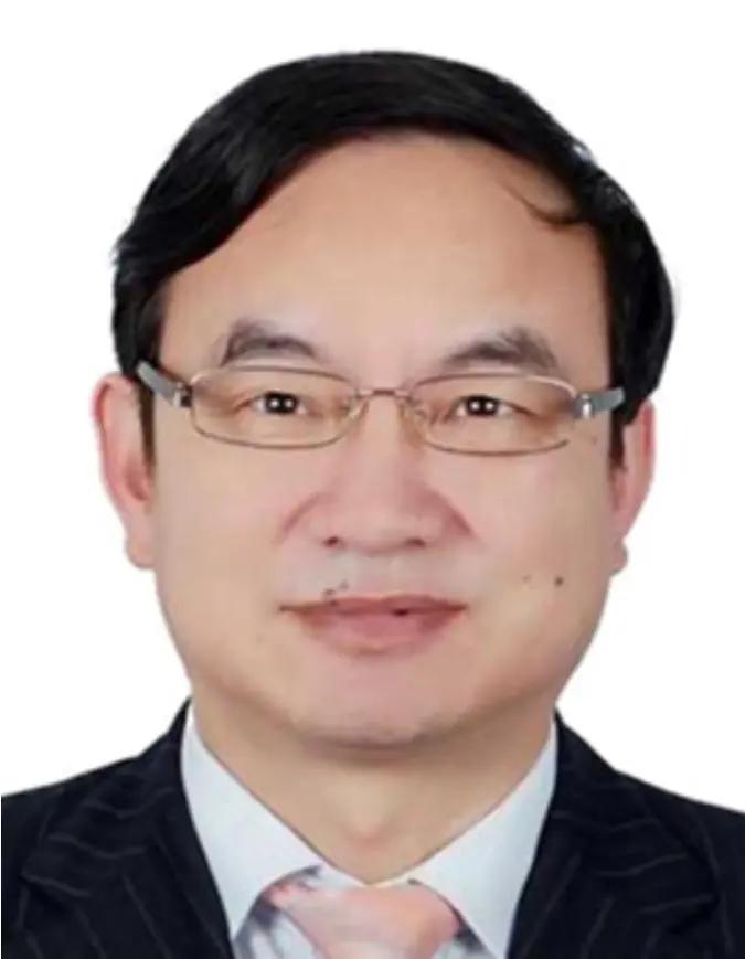 南昌大学虽然不太出名，但是人家既是211，还是双一流。

老喻主政长达近五年，对