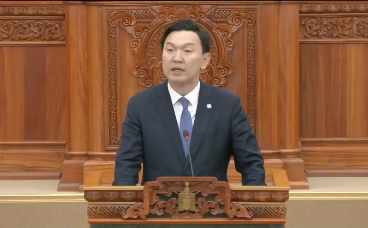 乌其尔勒被选举为总理已经好几天了，但政府组阁工作进展缓慢，可能西方外部势力和蒙古