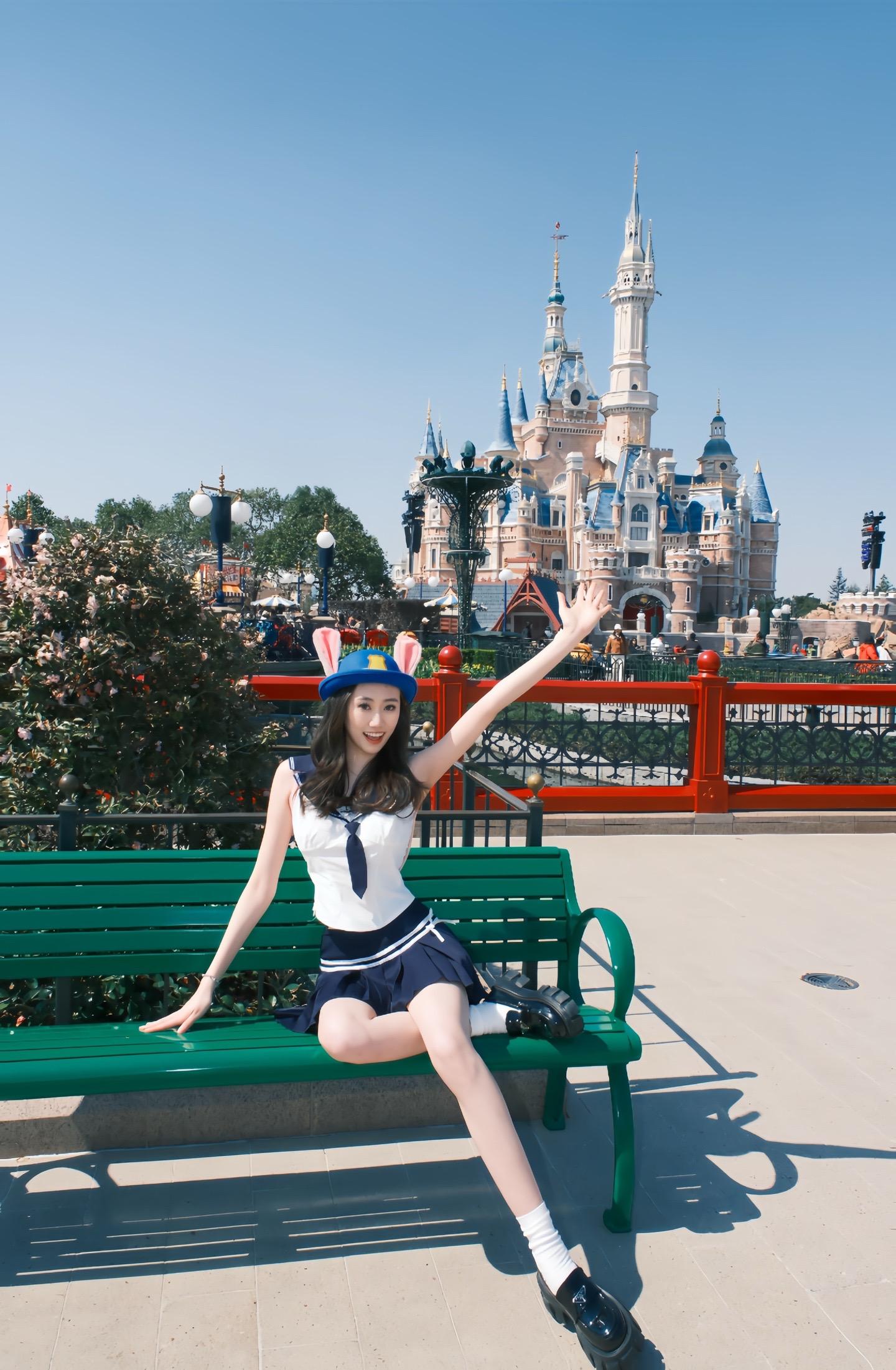 💒𝑫𝒊𝒔𝒏𝒆𝒚 𝒅𝒂𝒚⢀⋆✨🎡🎢🎆🎠🫧