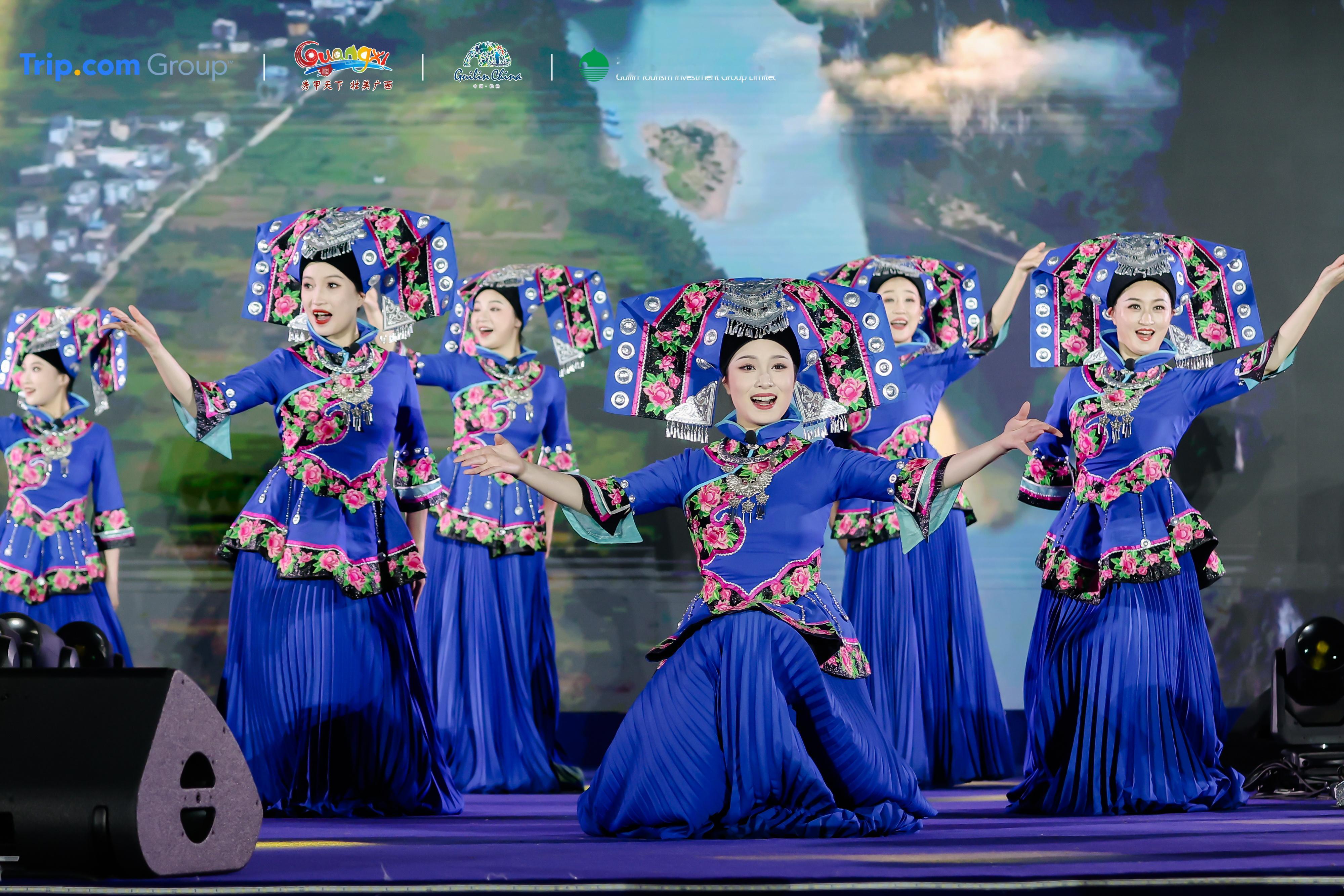 入境游重塑世界眼中的中国成龙在外国人心中有多顶流这可是龙叔呀，他的权威毋庸置疑！