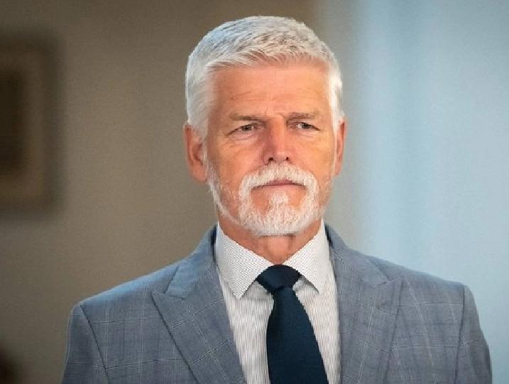 大多数欧盟领导人已经失去了幻想，应该尽快保障自身安全。-﹣帕维尔
捷克总统指出，