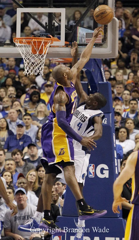 Kobe Bryant 左手盖帽科比