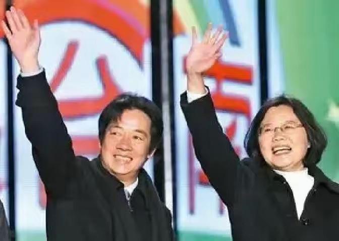 警钟敲响！台湾政坛大佬发出最严厉警告！

吕秀莲自己都说，台湾现在“抗中”越厉害