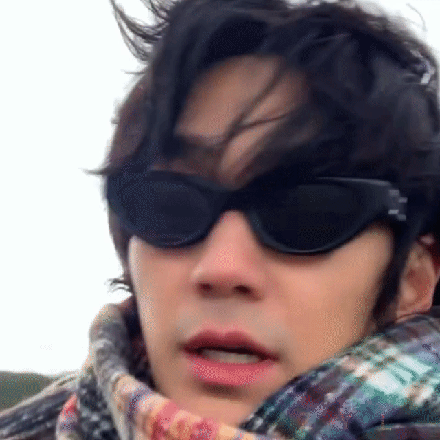 好…大…的…风啊💨好…漂…亮…的…人啊[阴险]朱一龙 朱一龙  🍊  