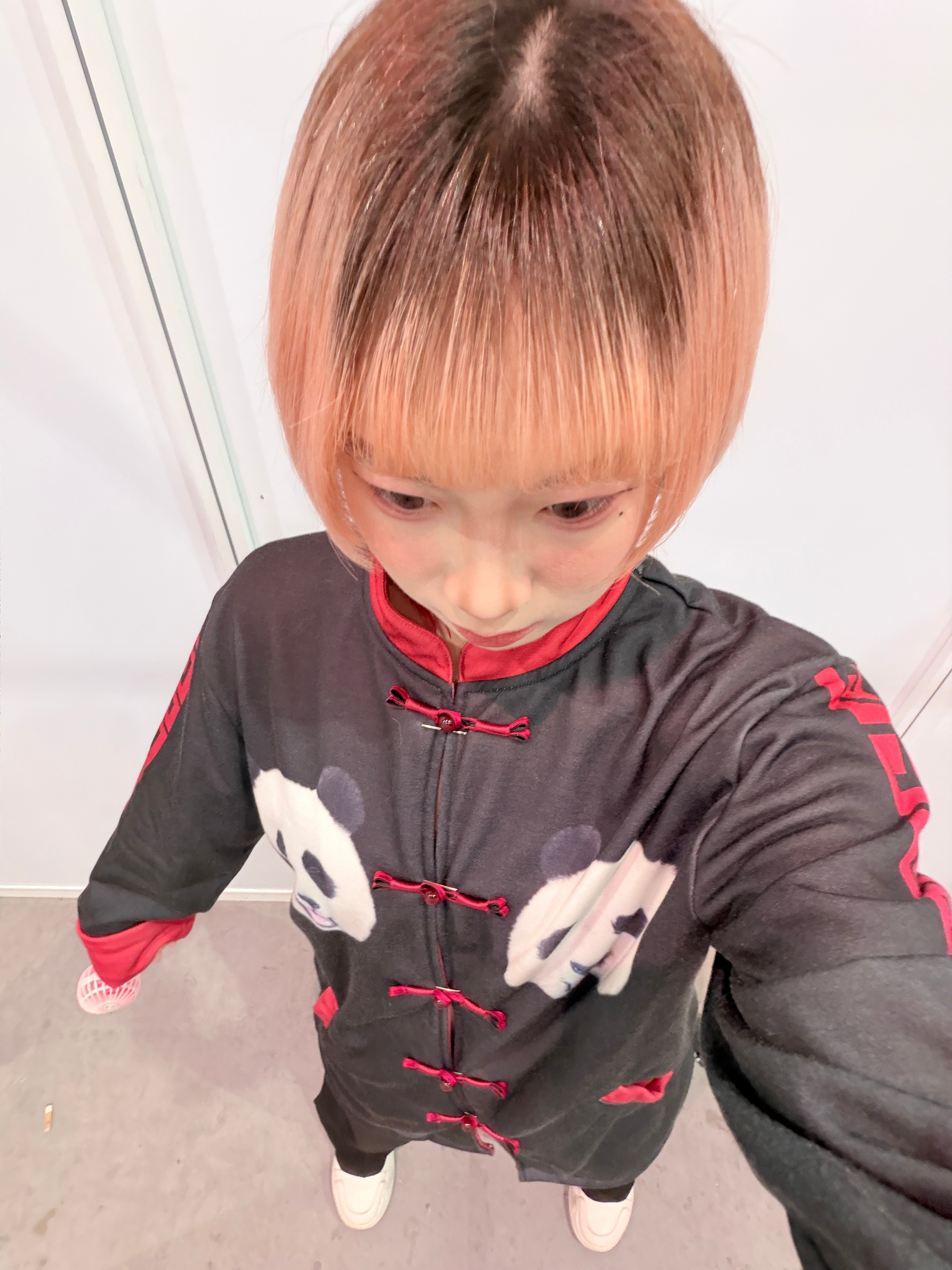 我想出环球主题切！！！！！！！高铁中百京你的转场大王来了周一不要下雨好吗我真的想