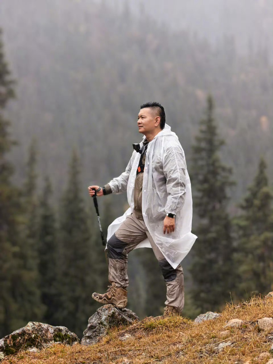 还得是BMW宝马呀！给我哥造成这样😄我觉得强度还不够平时都去新疆都是大哥安排游
