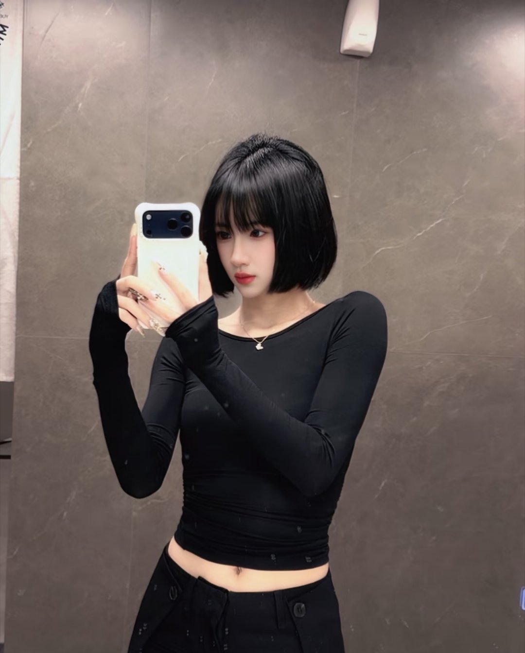 今日前排热榜：1，中国石油，真是世界之大无奇不有，三桶油破天荒般纷纷封板，这种盛