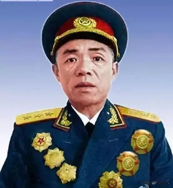抗美援朝结束后，毛泽东让韩先楚去福州军区当司令，他不去，毛泽东点明：“不想去也要