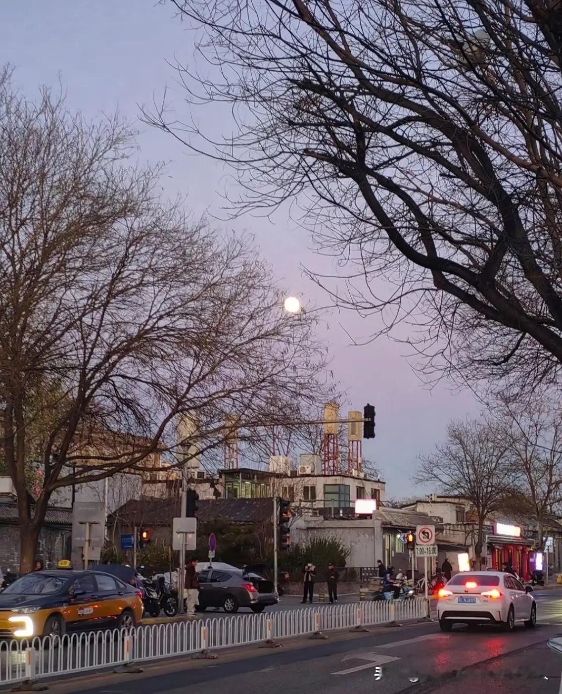 给上班族提个醒，还有两天，也就是1月8号，就要正式进入“三九天”了。

俗话说“