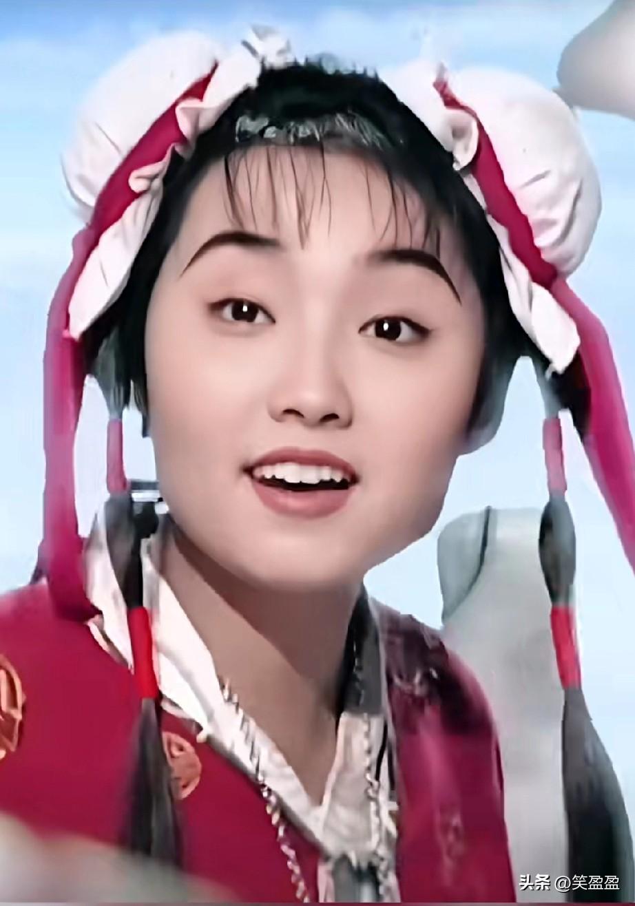 许秋怡凭红孩儿等角色破圈，王书麒童星到成年演员转型清晰，两人深耕演艺圈多年。
作