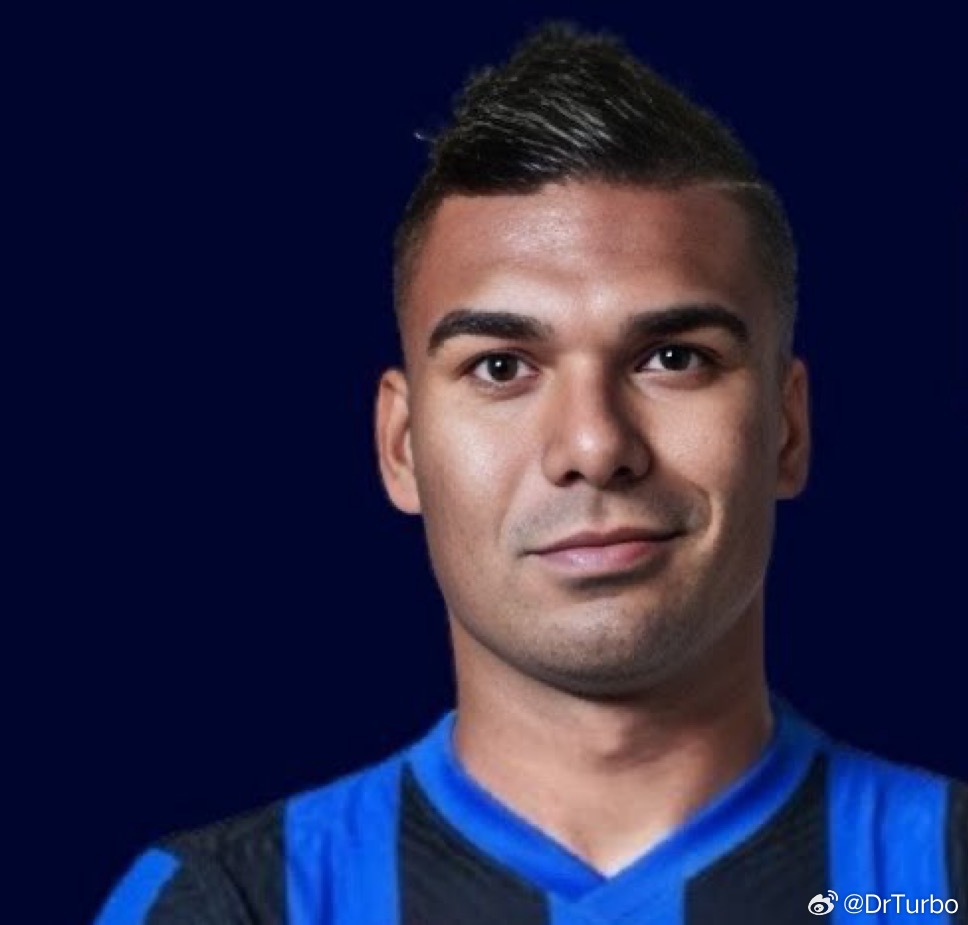 罗马诺：迈阿密国际已经与卡塞米罗的团队展开谈判 并已提出第一份报价 卡塞米罗也愿