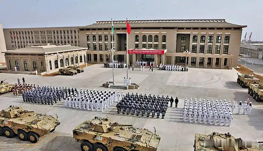 [月亮]对面就是胡塞武装！中国首个海外军事基地，为何特意选在吉布提？
 
吉布提