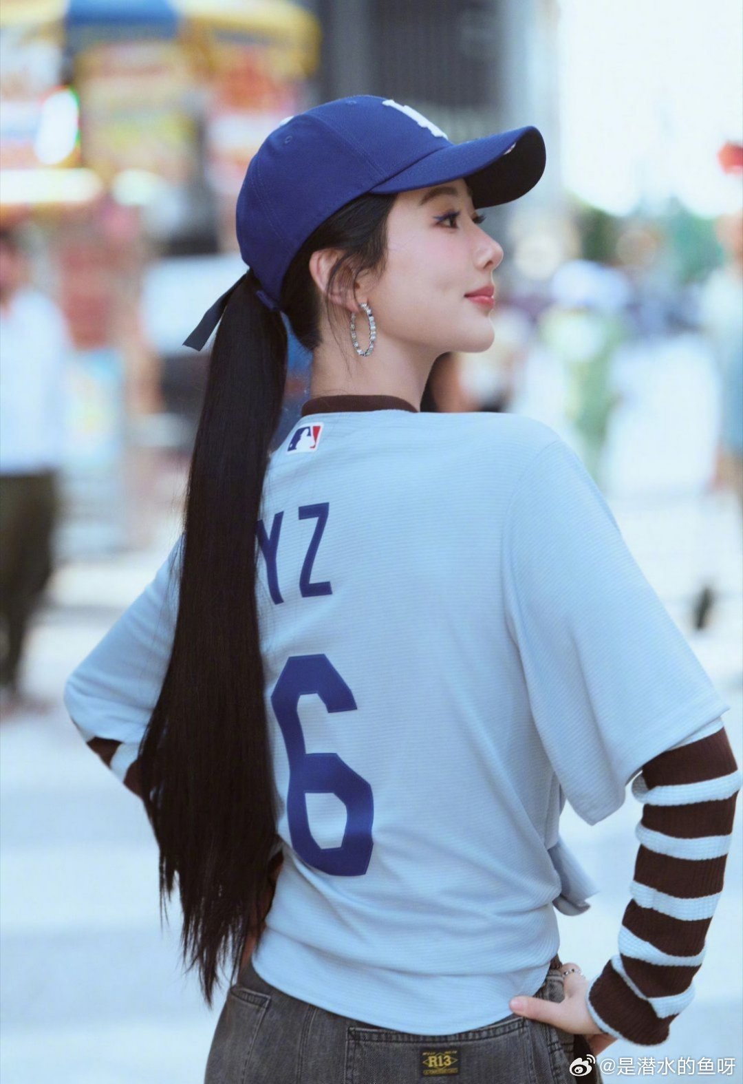 杨紫 yz 杨紫董竹君  yz 杨紫玉兰花开君再来不求春风八千里 ，唯愿暖风萦绕