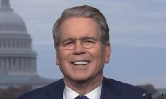 CNBC主持人:“特朗普总统上周开玩笑说（我不确定他是不是在开玩笑），他很欣赏你