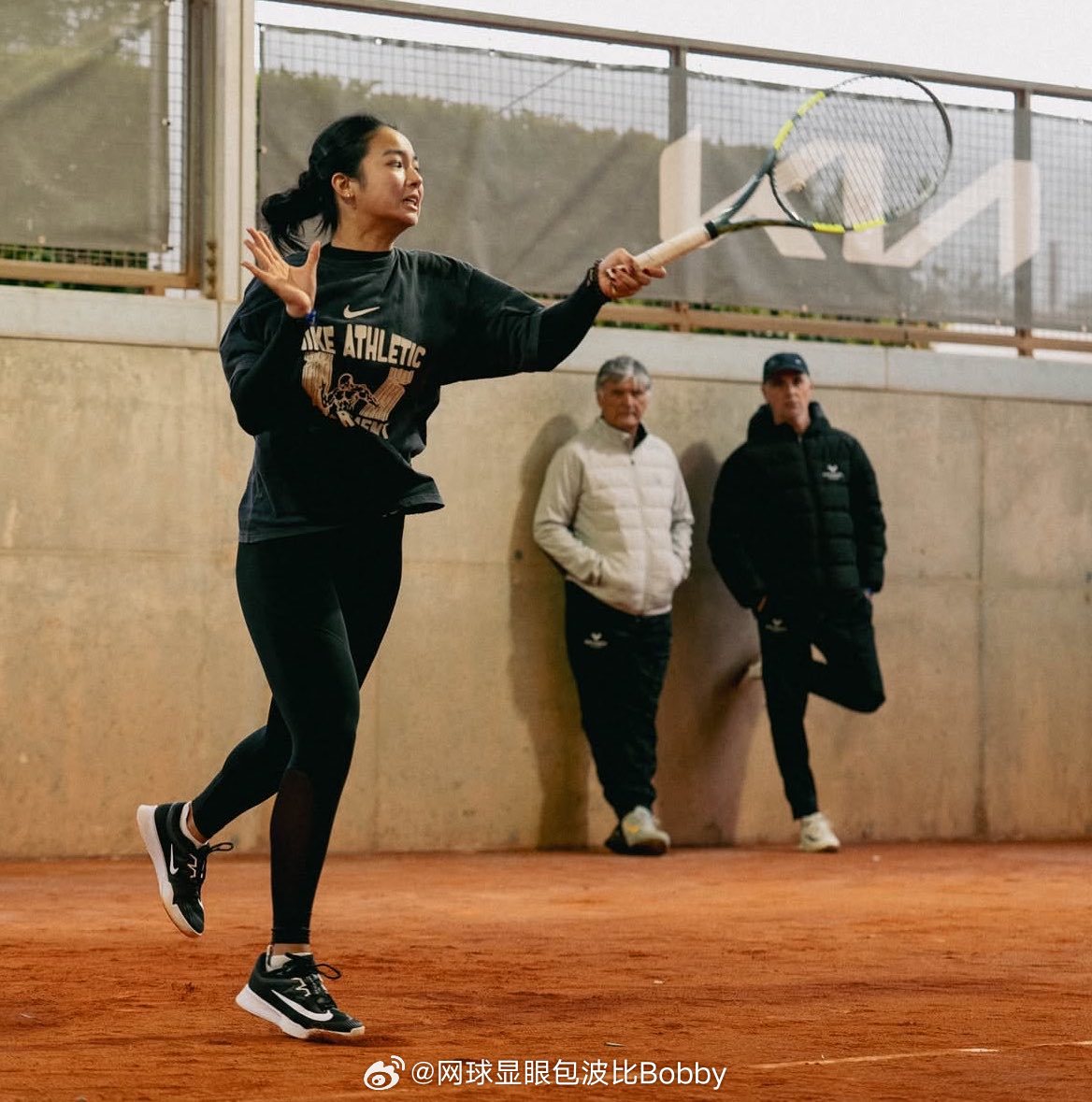 纳达尔叔叔在帮助埃拉备战红土赛季……网球wta