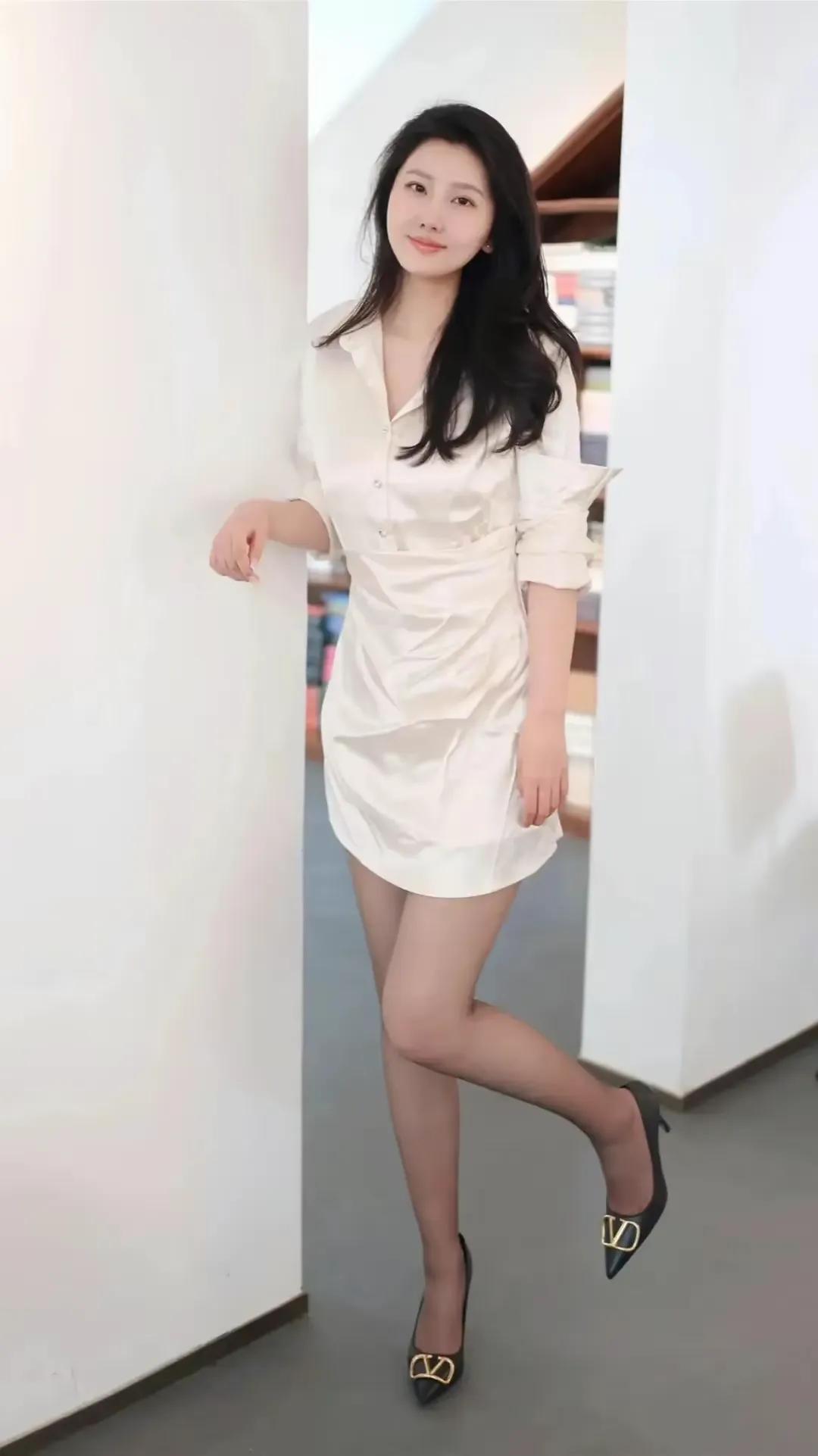 公司两朵司🌹，一个销售总监，一个行政总监
