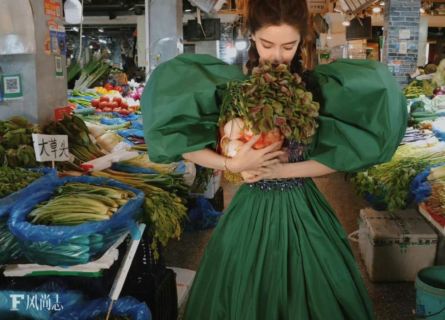 Angelababy《F风尚志》内页大片一览，是不是很有灵气 ​​​