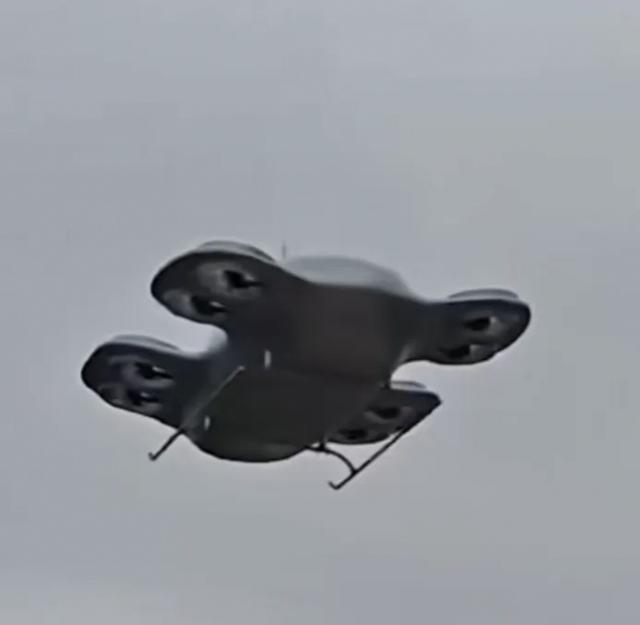 就在全世界好多国家打成一锅粥的时候，我们国家又悄悄干了一件大事。

这事儿发生在