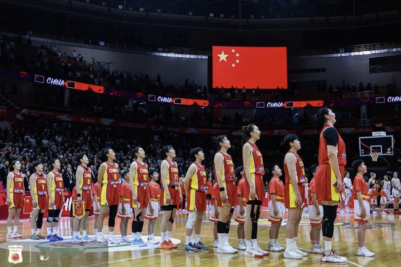 中国体育还得靠女子，女篮晋级世界杯决赛圈，女足晋级世界杯，就是这么豪横。