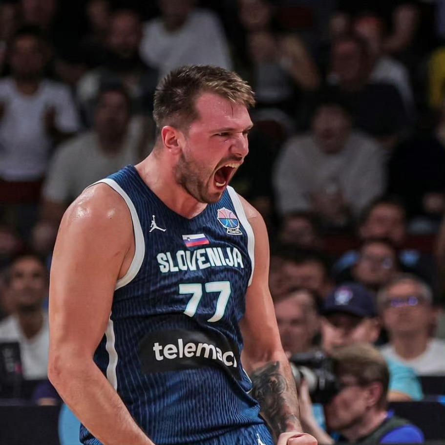 东契奇在其7场欧锦赛比赛中的数据：
36分 | 4篮板 | 9助攻
39分 | 