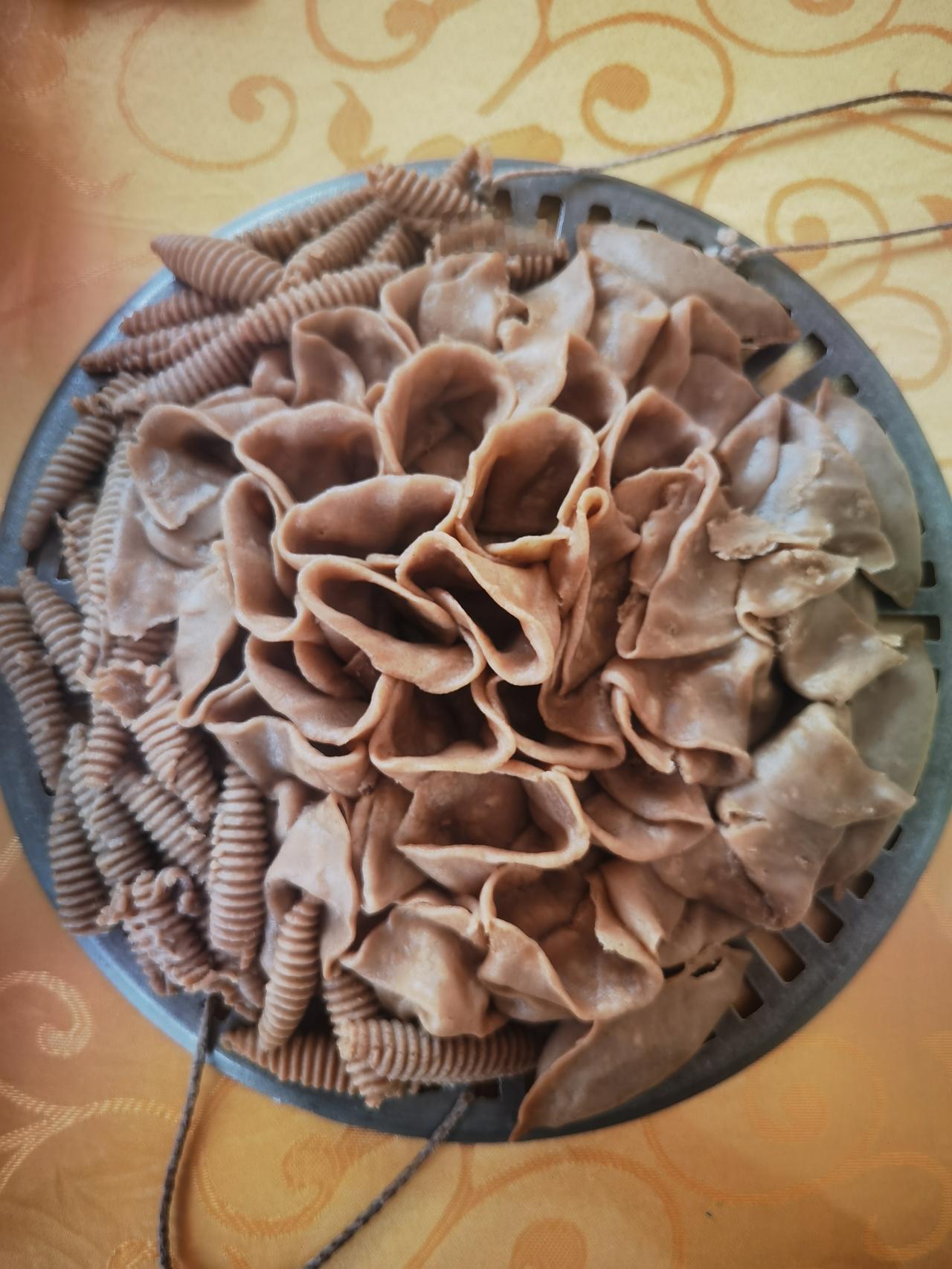 条友们，
谁知道这是什么吗？
吃过没？
味道如何？