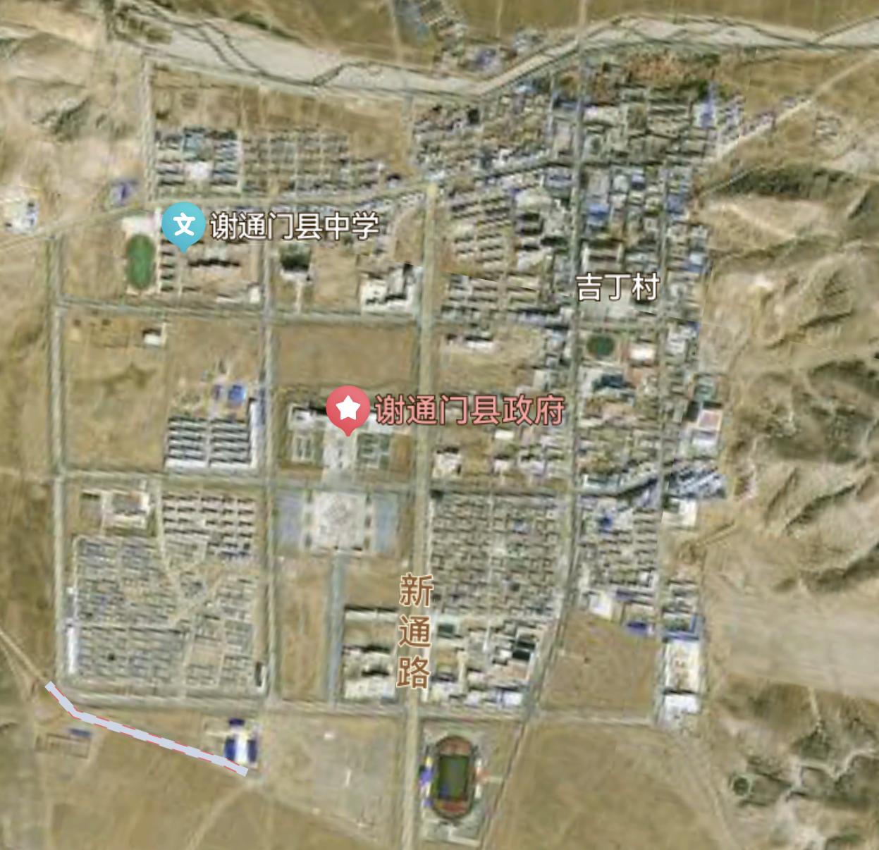 西藏有个谢通门县，乍一听非常奇怪。其实“谢通门”是藏语音译，意思是“一见则喜”。