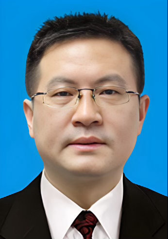 【#黄山市原常务副市长王赵春被查#】#安徽反腐快讯# 黄山市委原常委、市政府原常