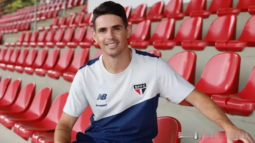 中超吸金王！奥斯卡8年狂揽22亿，金元时代的财富传奇落幕
 
34岁巴西球星奥斯