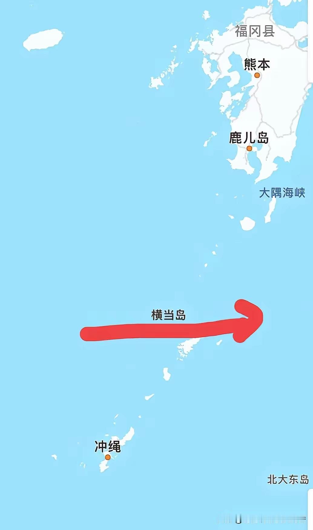 4月19日，解放军东部战区舰艇编队穿越横当水道去西太平洋训练，这事儿太让人解气了