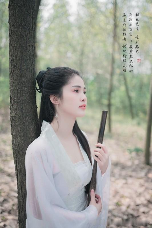 何为祸从口出？简单来说，很多麻烦和是非，都是说话不当惹出来的。
 
心里有话不假