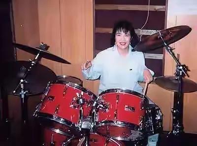 这个高市早苗没多少心眼子
有点，也都是坏心眼子
直哏哏的长期秉持强硬对华态度，