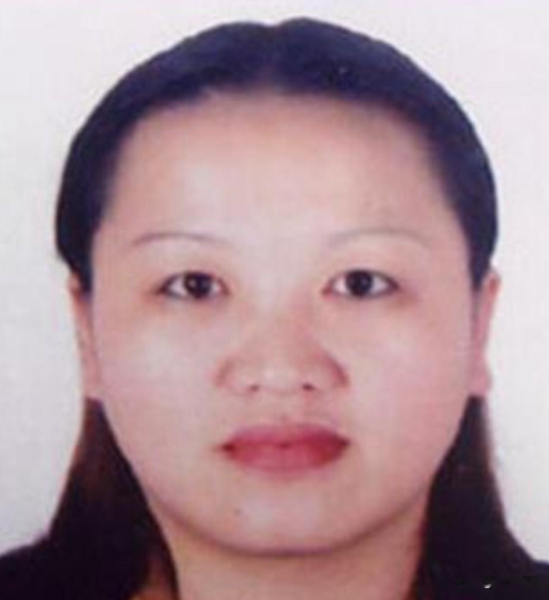 2000年，上海一女子私吞92万公款，怀着身孕逃亡泰国，嫁给了泰国残疾男子，警方