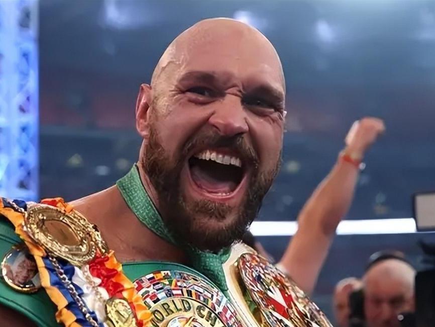 一周拳坛消息
一、周日（15日），重量级拳手阿加格巴和马丁赛前称重结束，明日开打