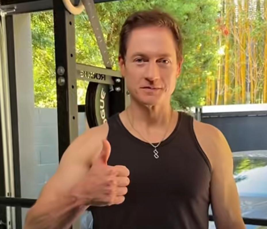 从秦始皇派徐福东渡求仙药，到嘉靖皇帝深宫炼丹，古帝王们把江山押在“长生”二字上，