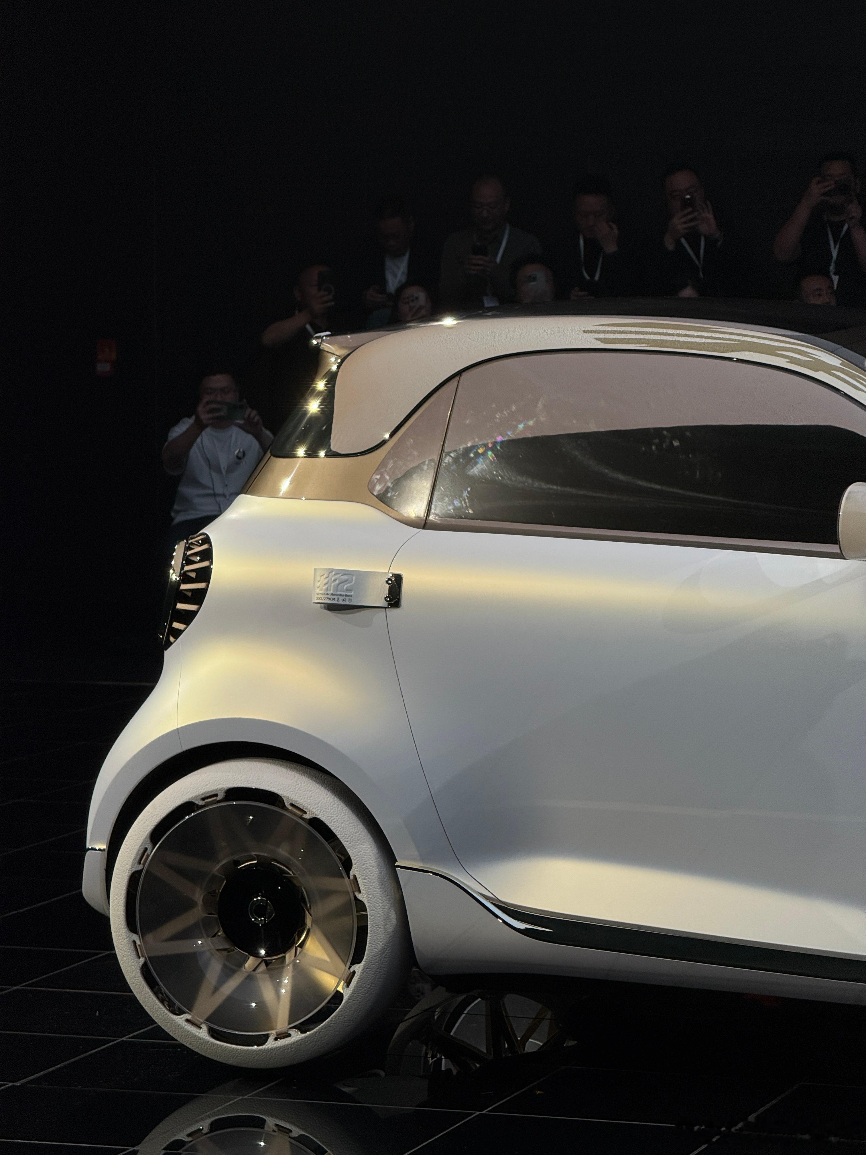 文班亚马臂展2.44msmart精灵2，车长2.79m 