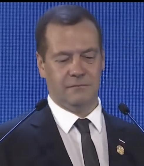 俄罗斯国家安全委员会副主席梅德韦杰夫4月15日发表言论了，说俄罗斯国防部已经公布