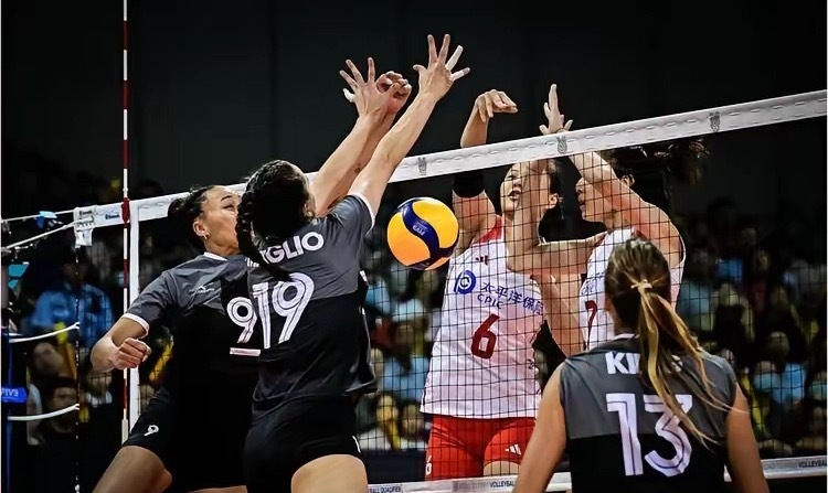 中国女排迎来复仇之战北京时间7月8日，2026年世界女排联赛香港站，中国女排首战
